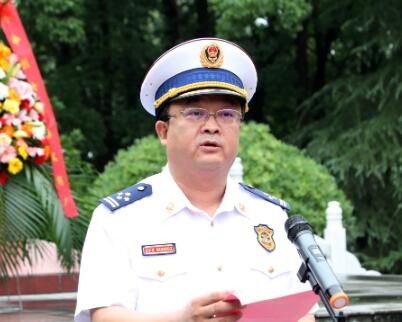  /p> p data-id="trruikcl6rbm">现任上海市消防救援总队党委书记