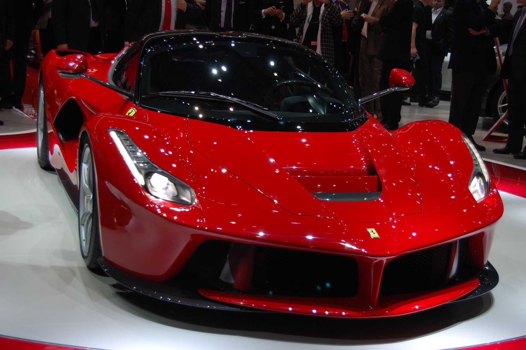 data-lemmaid="159977">法拉利 /a>推出的一款旗舰级 a target="