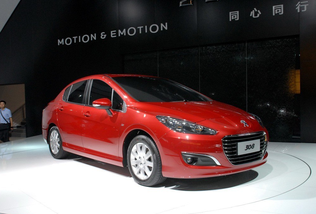 2012款东风标致308三厢2.0l自动风尚版