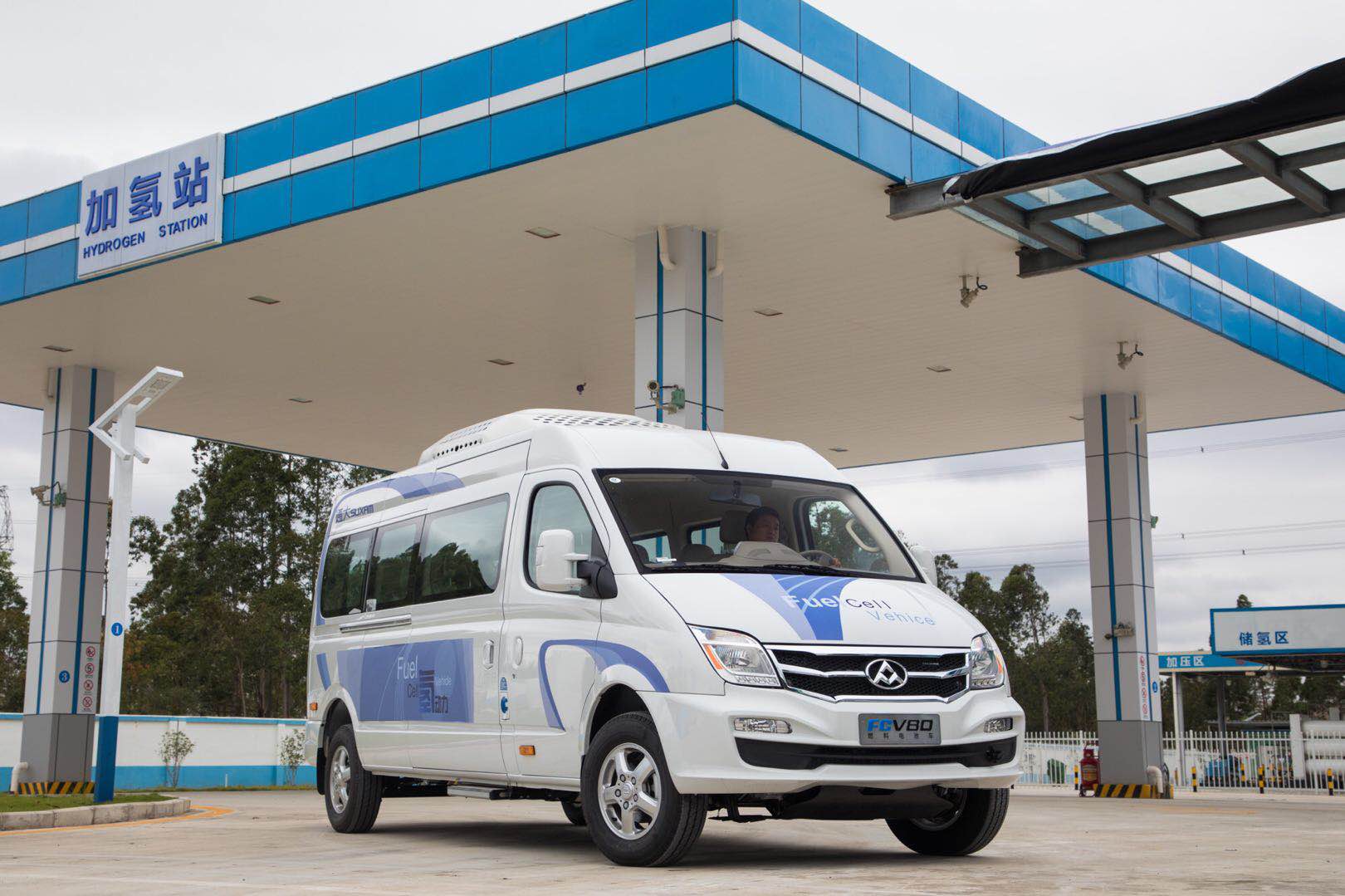 而且座椅能灵活的调节,客货两用完全不用担心空间