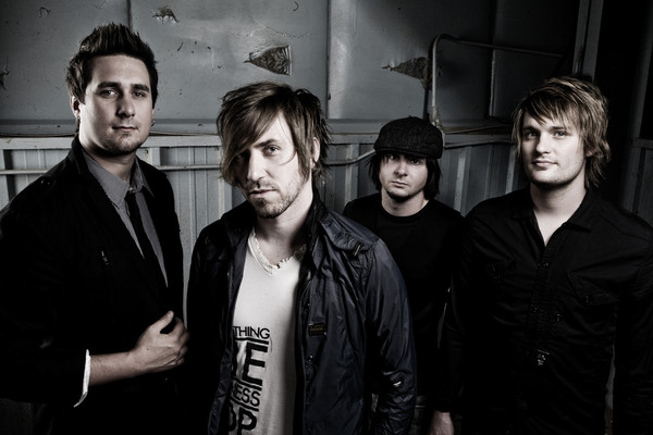  p data-id="gnyxv12sxb">福音摇滚团chasen是2006成立的乐团,根源