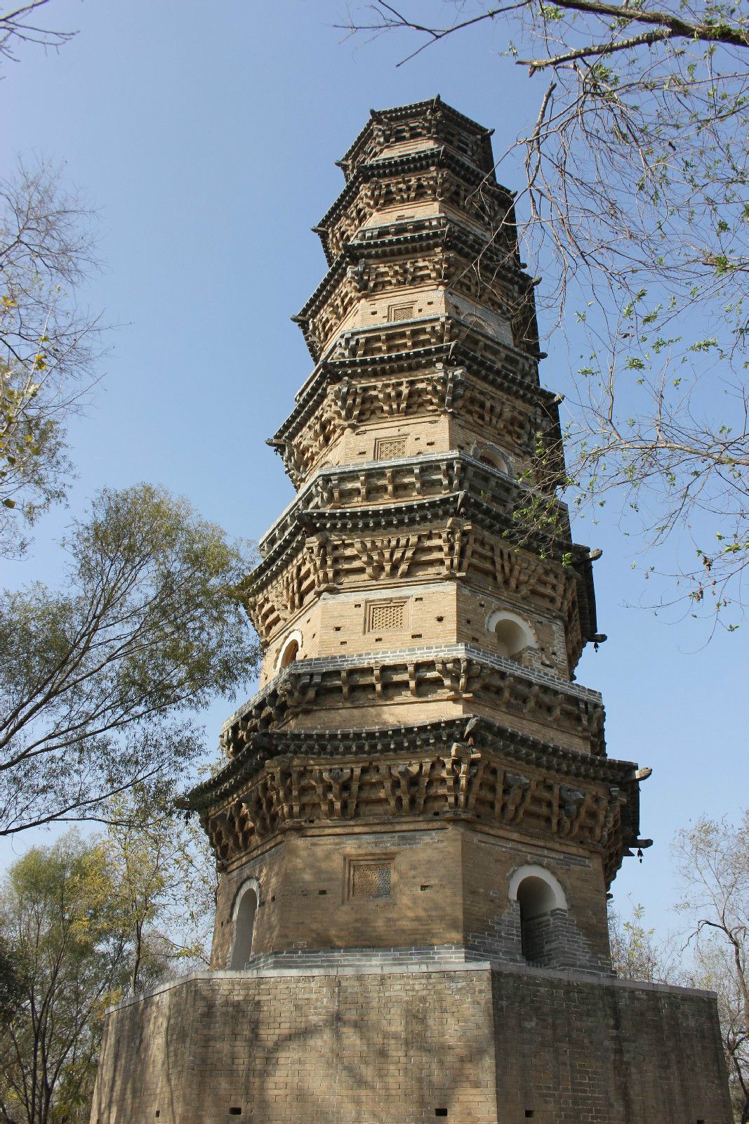  p>庆林寺塔,又名饶阳店塔,位于河北省衡水市 a target="_blank" href