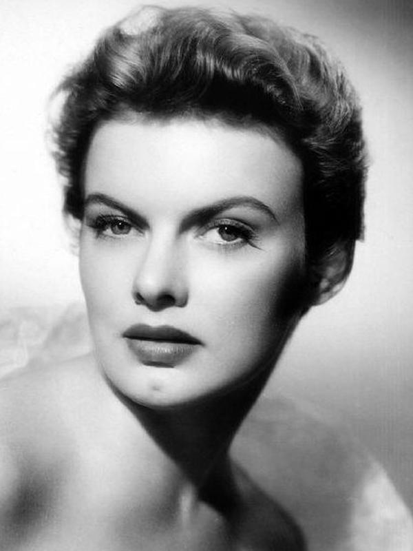  p>玛丽昂·马歇尔,演员,参与作品《蛇穴》《无名街道》《战地新娘》.