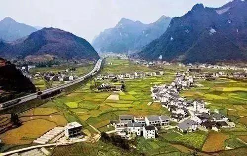  p>长沙镇,隶属于贵州省遵义市 a target="_blank" href="/item/赤水