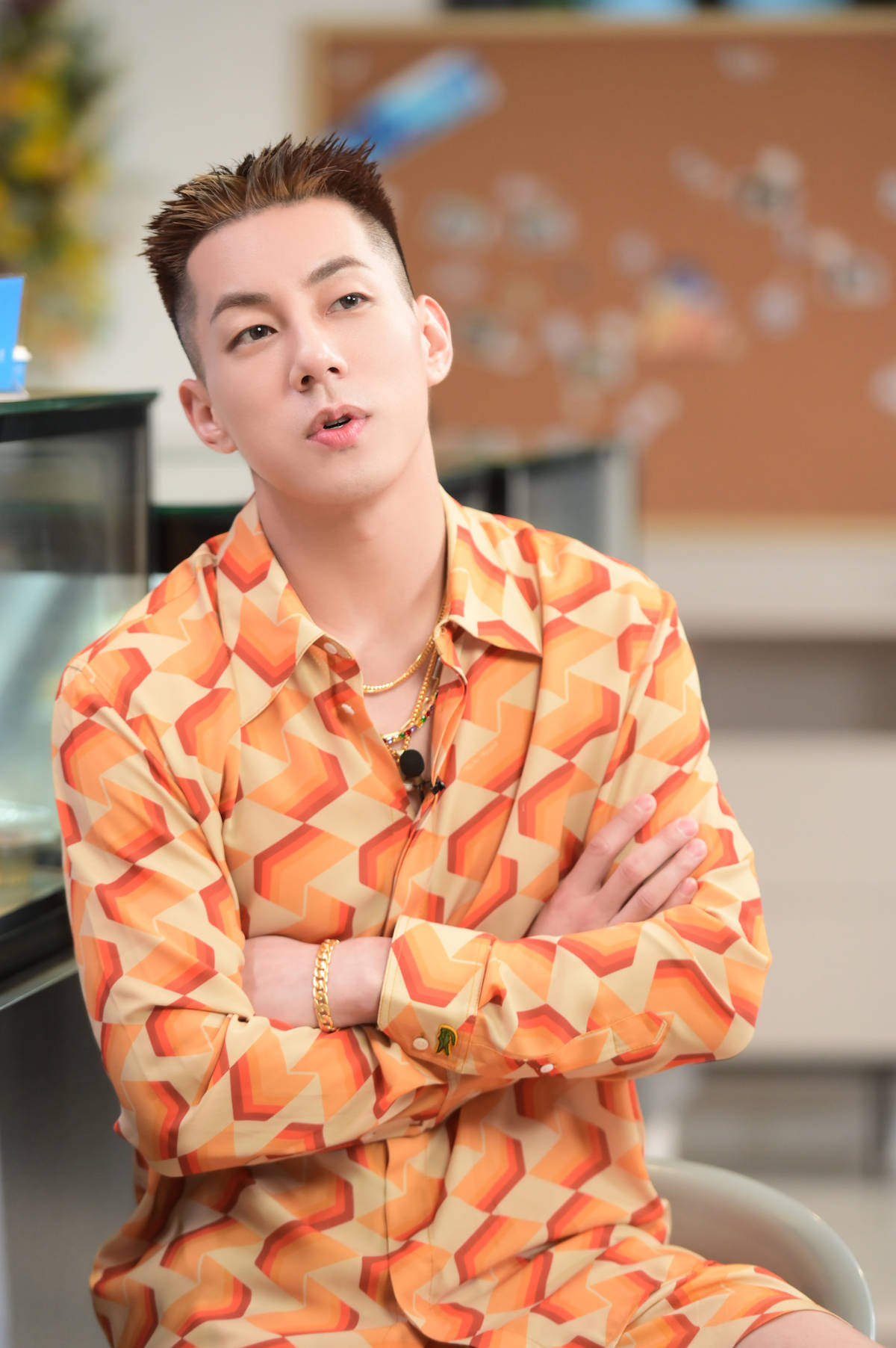  p data-id="gns0htx6zx">卡斯柏 i>(casper) /i>,原名储晓祥.