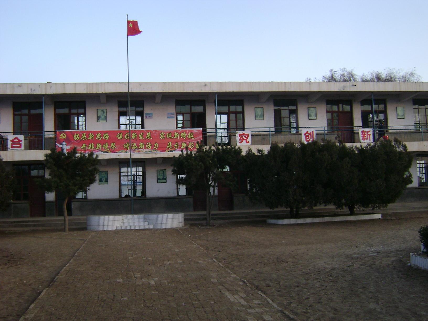 白岭镇,隶属江西省九江市 a target="_blank" href="/item/修水县">