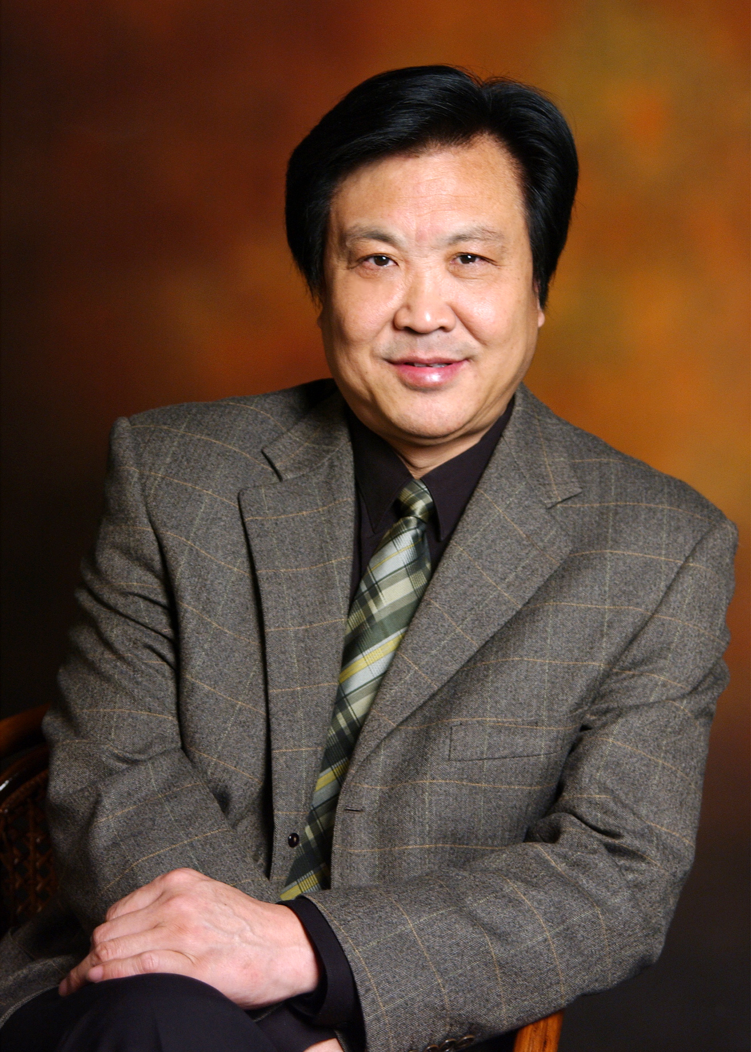 乐团创建于上世纪八十年代,现已成为一个拥有拉弦,弹拨,吹管及打击乐