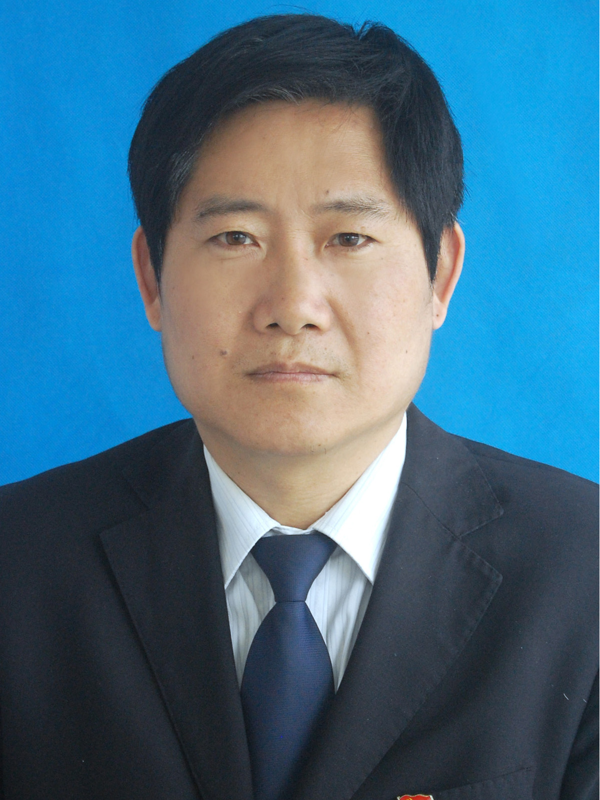  /p> p data-id="tpeznle9wmhg">现任山东省莱阳市行政审批服务局党组
