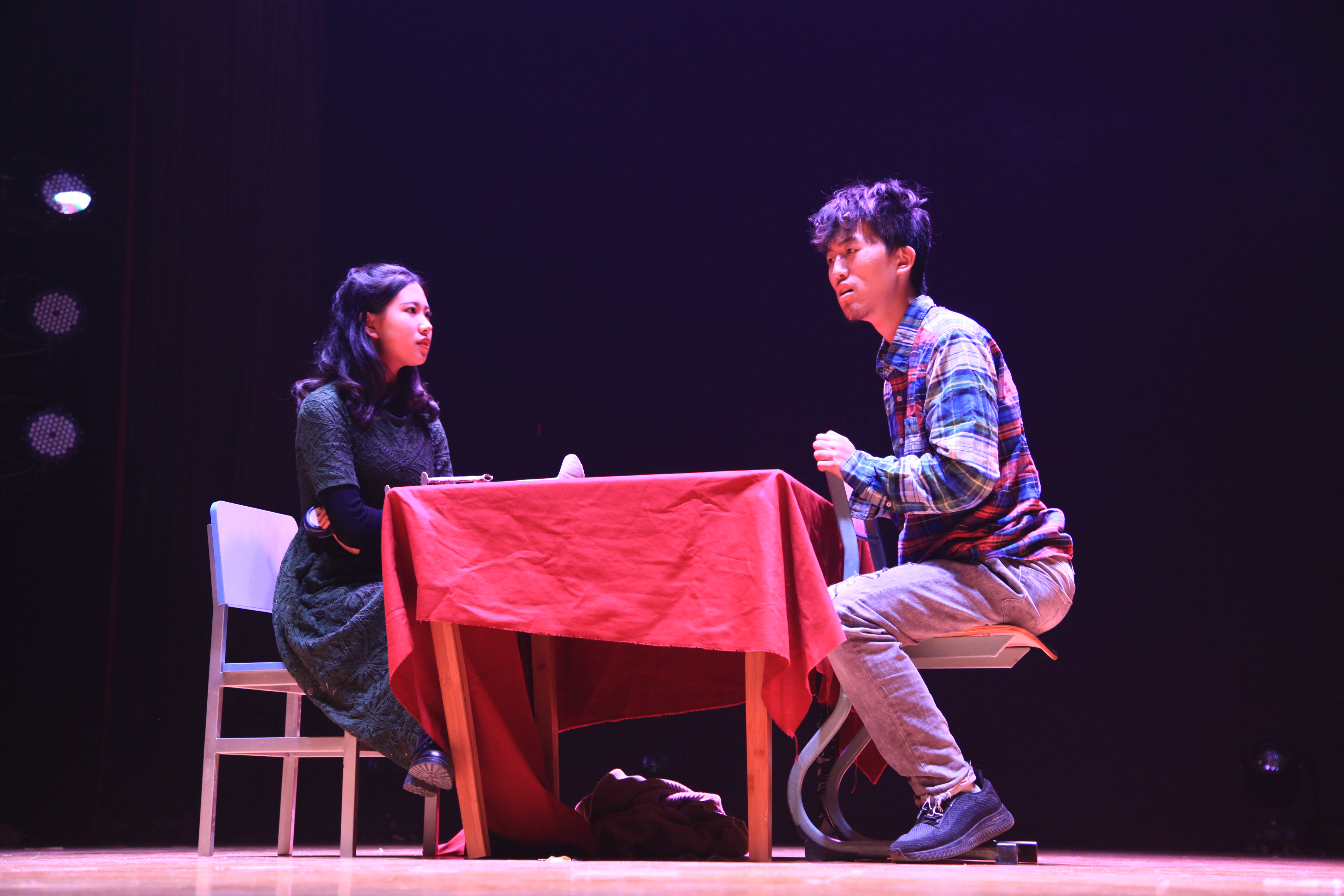  p>司南话剧社于1998年成立,是历史悠久的二外社团,隶属于北二外 a