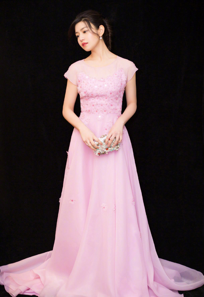  p>陈妍希(michelle chen),本名陈玫璇,1983年5月31日出生于台湾省