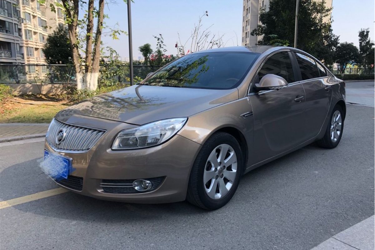 2012款君威2.4l自动精英版