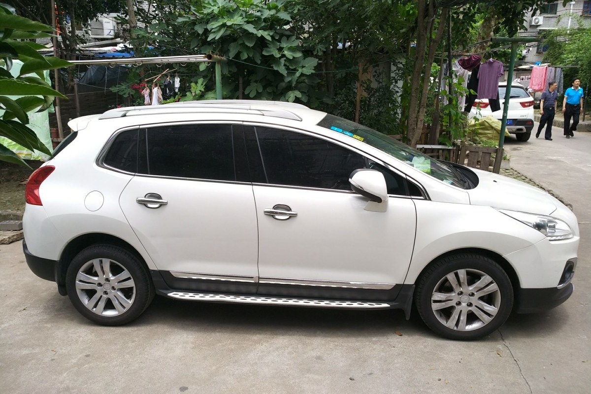 2013款标致3008 2.0l 手动经典版