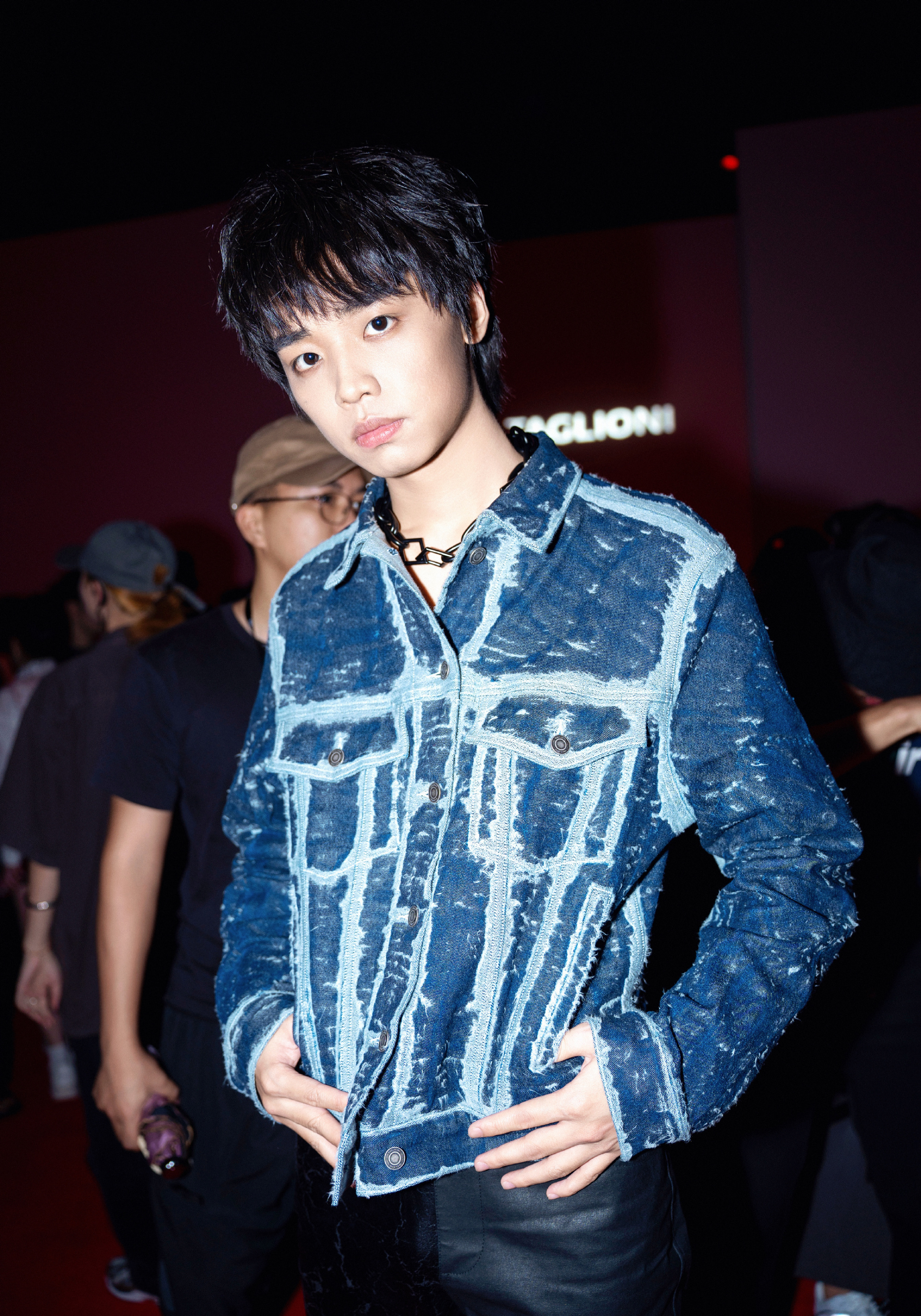 曾涵江,2000年5月