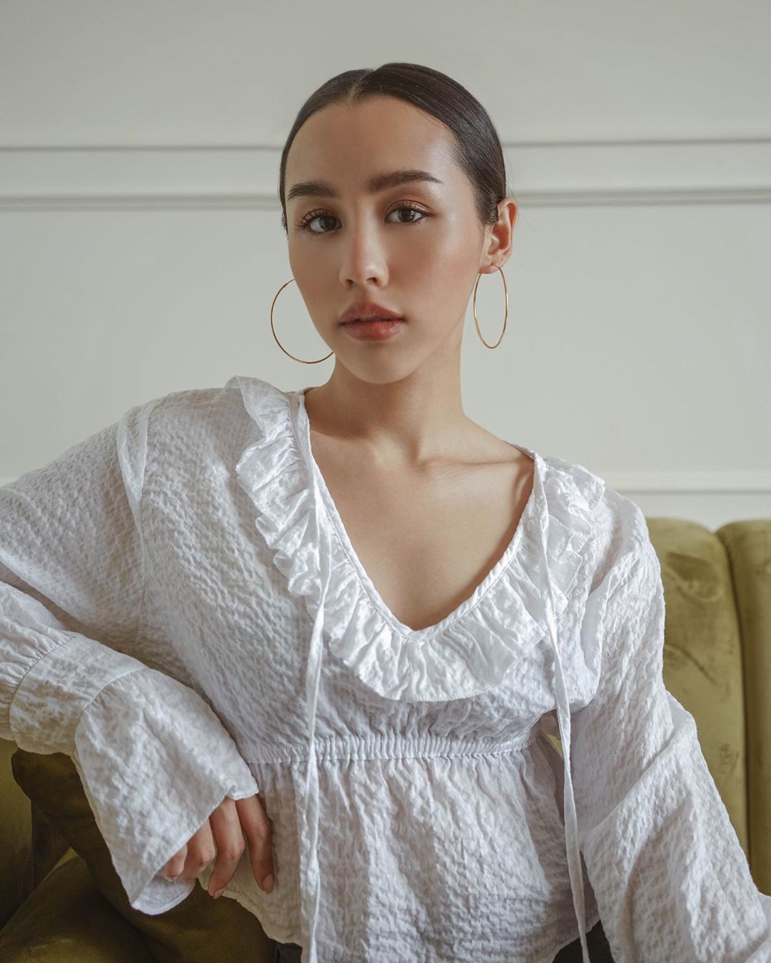 维·班秀理维塔那措(lily),1994年11月17日出生于泰国,泰国女演员