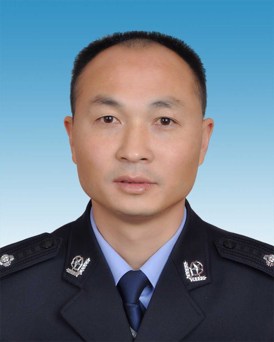  p>邹书学,贵州省关岭自治县公安局党委委员,副局长. /p>