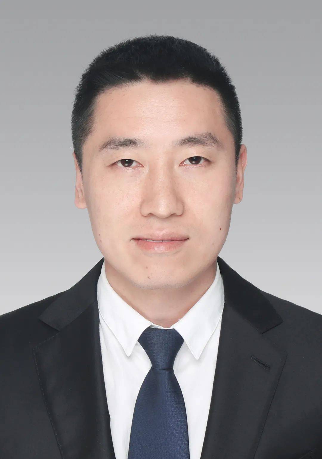  /p> p>现任温州市瑞安市东山街道党工委副书记,办事处主任 /p>