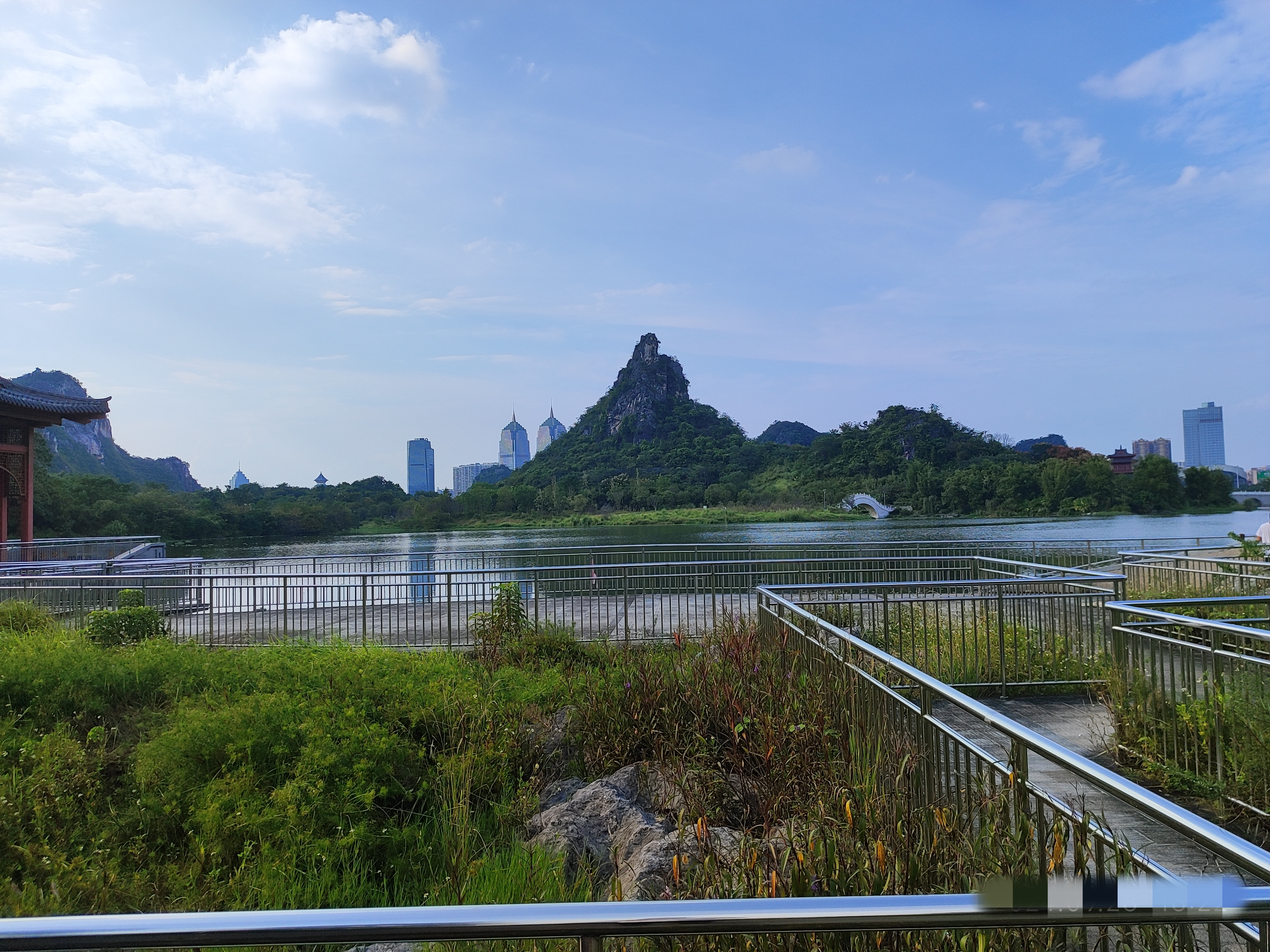 市山水公园,2010年开始规划设计,位于桂林市临桂新区环城水系核心位置