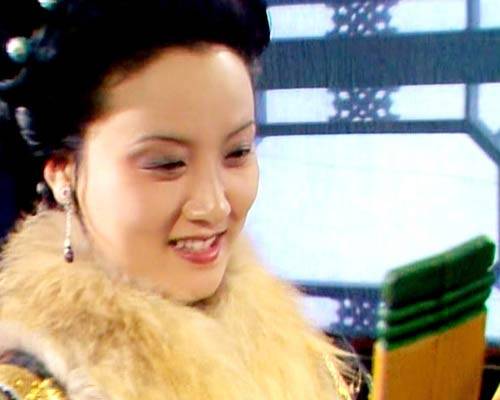 解读《红楼梦》里王熙凤之命运：她其实是被贾家踢出门的？_百科TA说