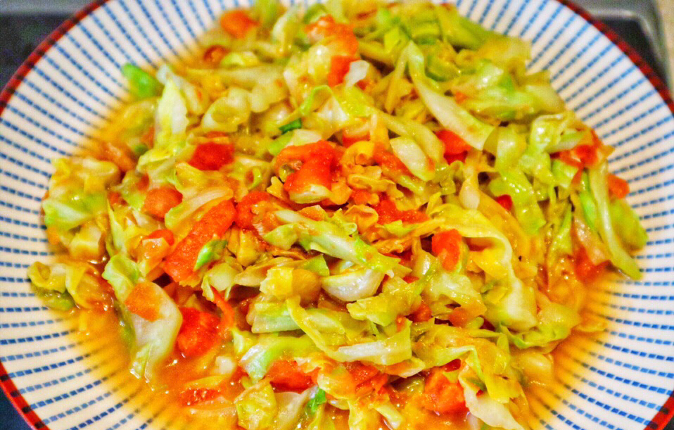 西红柿炒圆白菜