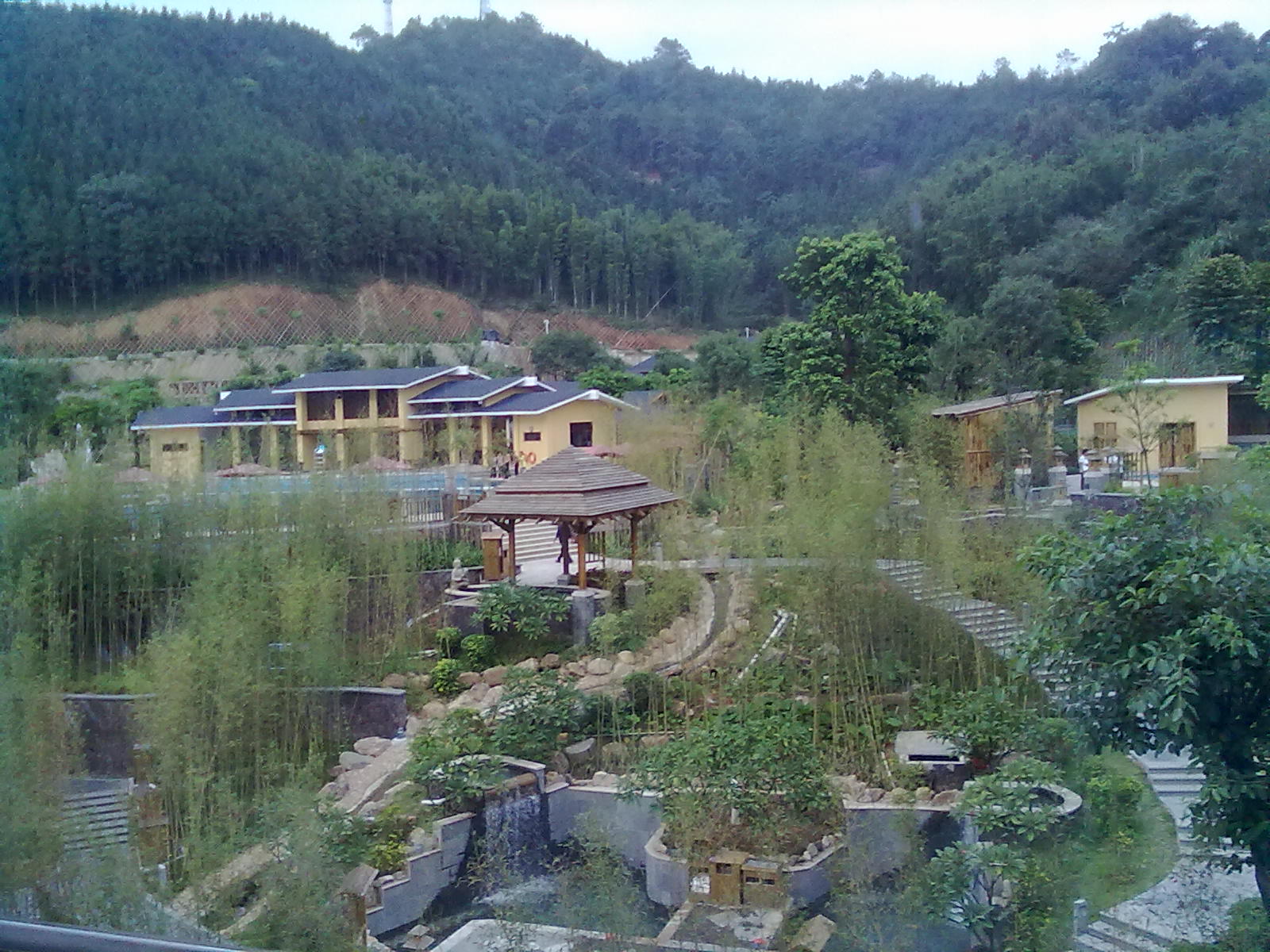 龙门地派温泉度假村