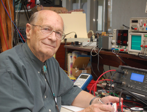  p>鲁伯特·尼夫 i>(rupert neve,1926年-2021年2月12日 /i> i>) /i>