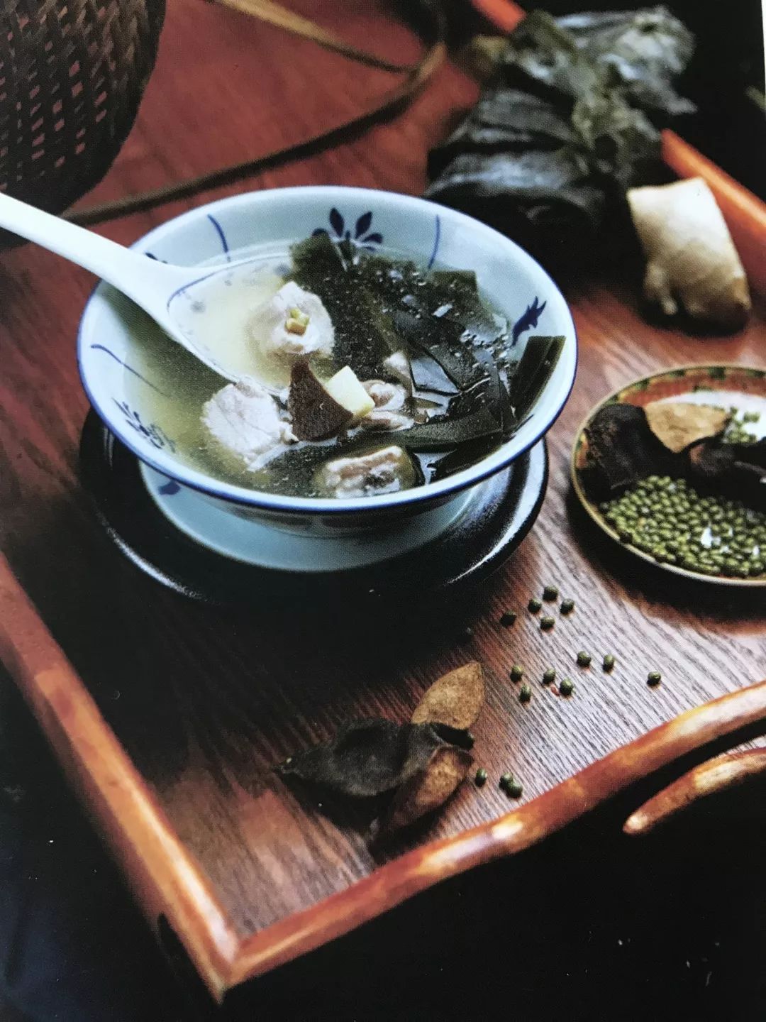 排骨绿豆海带煲