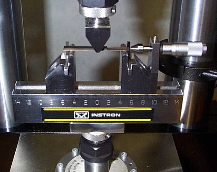  p>弯曲试验测定材料承受弯曲载荷时的力学特性的试验,是 a href="#"