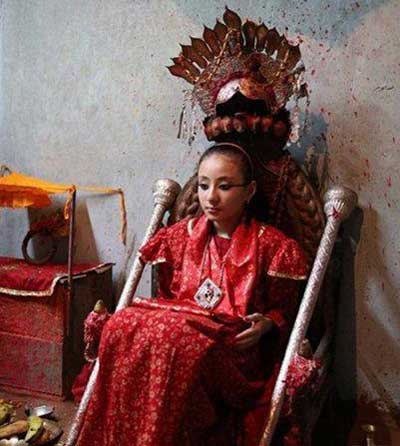 121885" data-lemmaid="121885">尼泊尔 /a>有个特殊的群落,即处女神