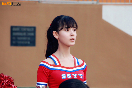  p>陈瑶,1994年10月31日出生于四川攀枝花,中国内地女演员,毕业于北京