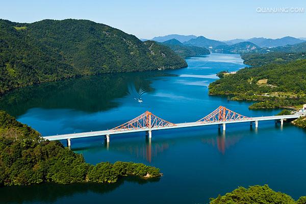 堤川