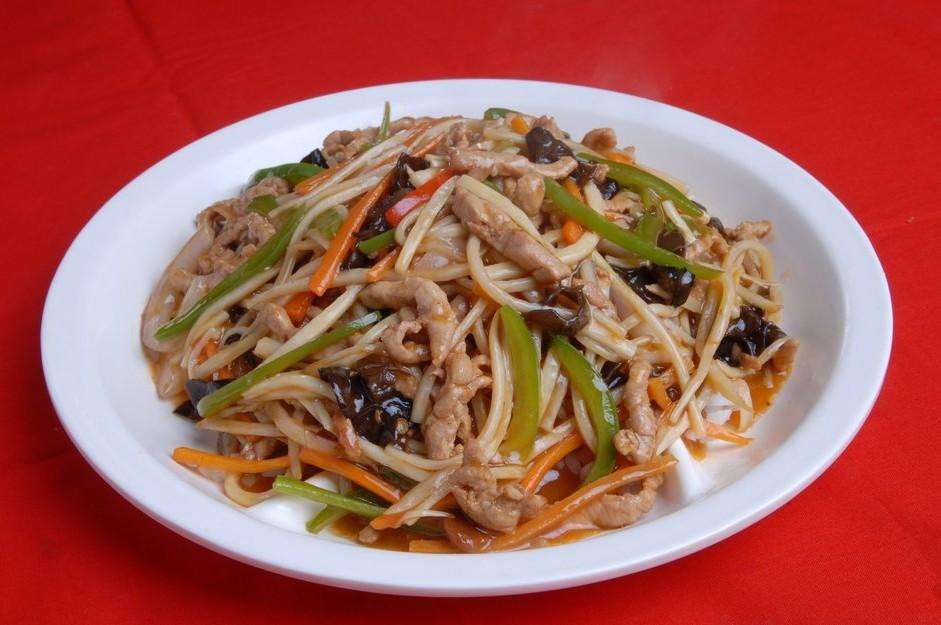 玉兰花爆猪肉丝