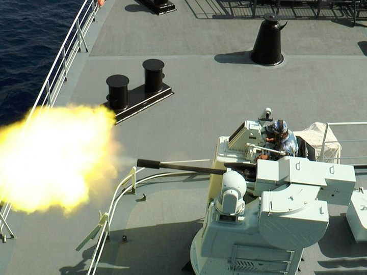 h/pj14型单管30毫米舰炮