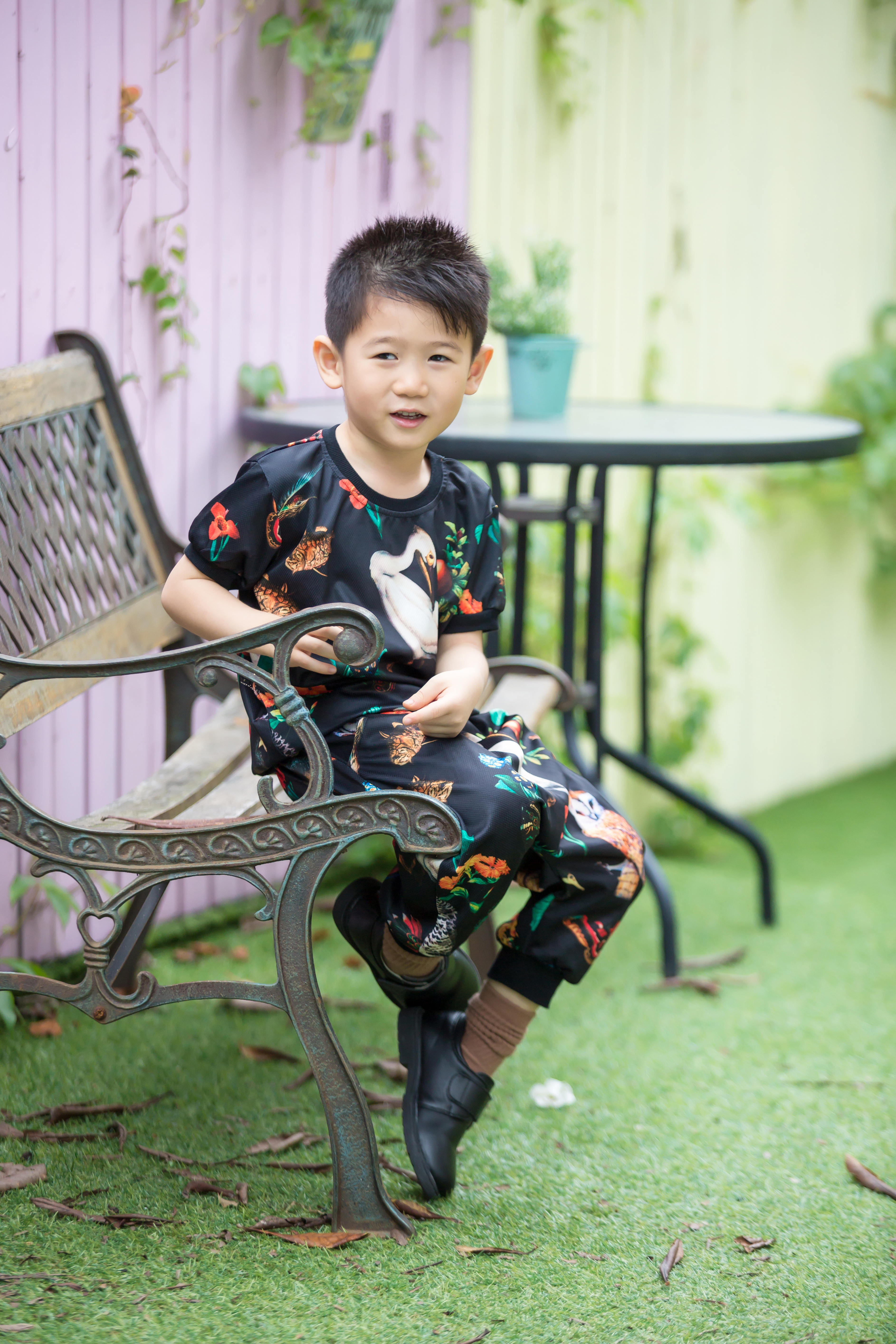  p>邓力玮,小名四爷,2012年5月6日出生于香港,中国内地童星.