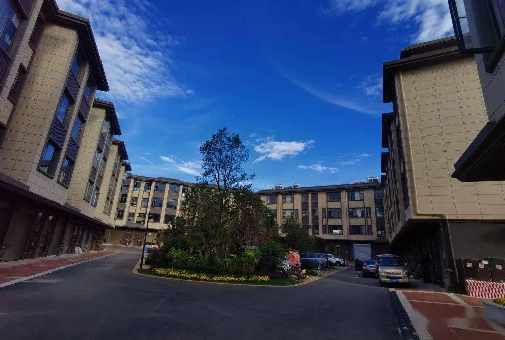  p data-id="gnhg7sfce8">仁兴镇,隶属于云南省楚雄彝族自治州禄丰市