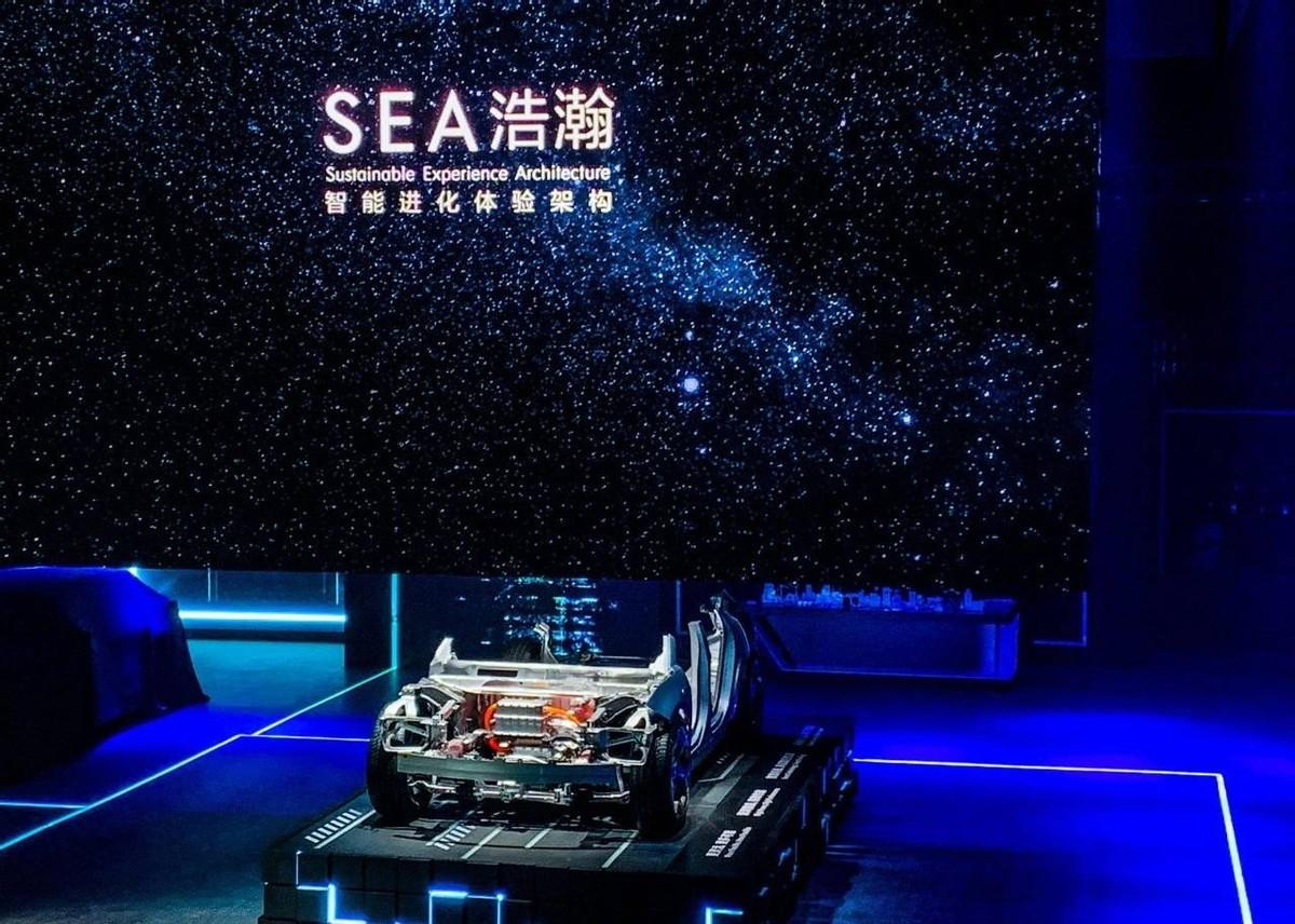 极氪成功赴美上市，与小鹏就差一个涨停板_百科TA说