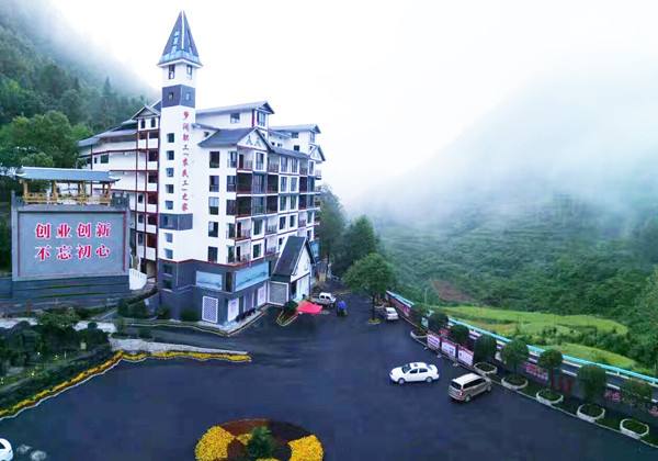  p>团泽镇,隶属于贵州省遵义市汇川区,地处 a target="_blank" href="