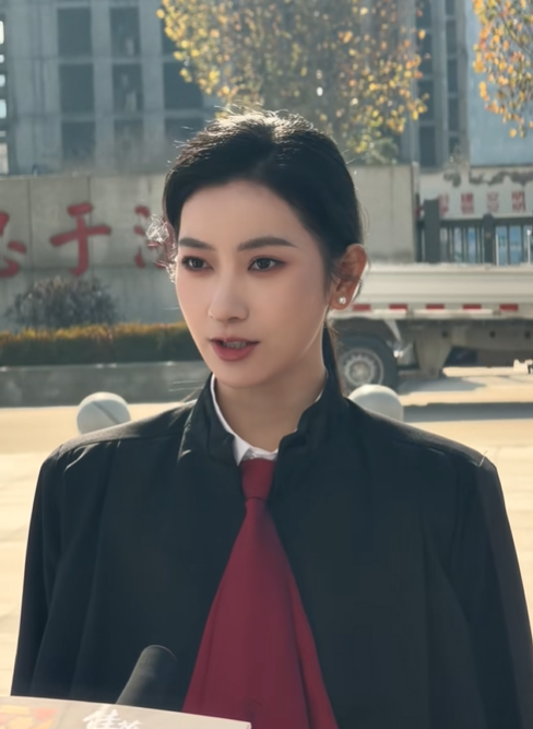 张张（短剧演员）_百度百科
