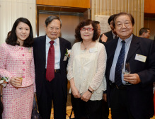 楊振寧伉儷與金耀基伉儷