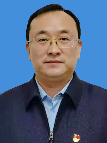  p>陈海龙,男,汉族,1979年6月出生,河北怀来人,2004年10月入党,1999年