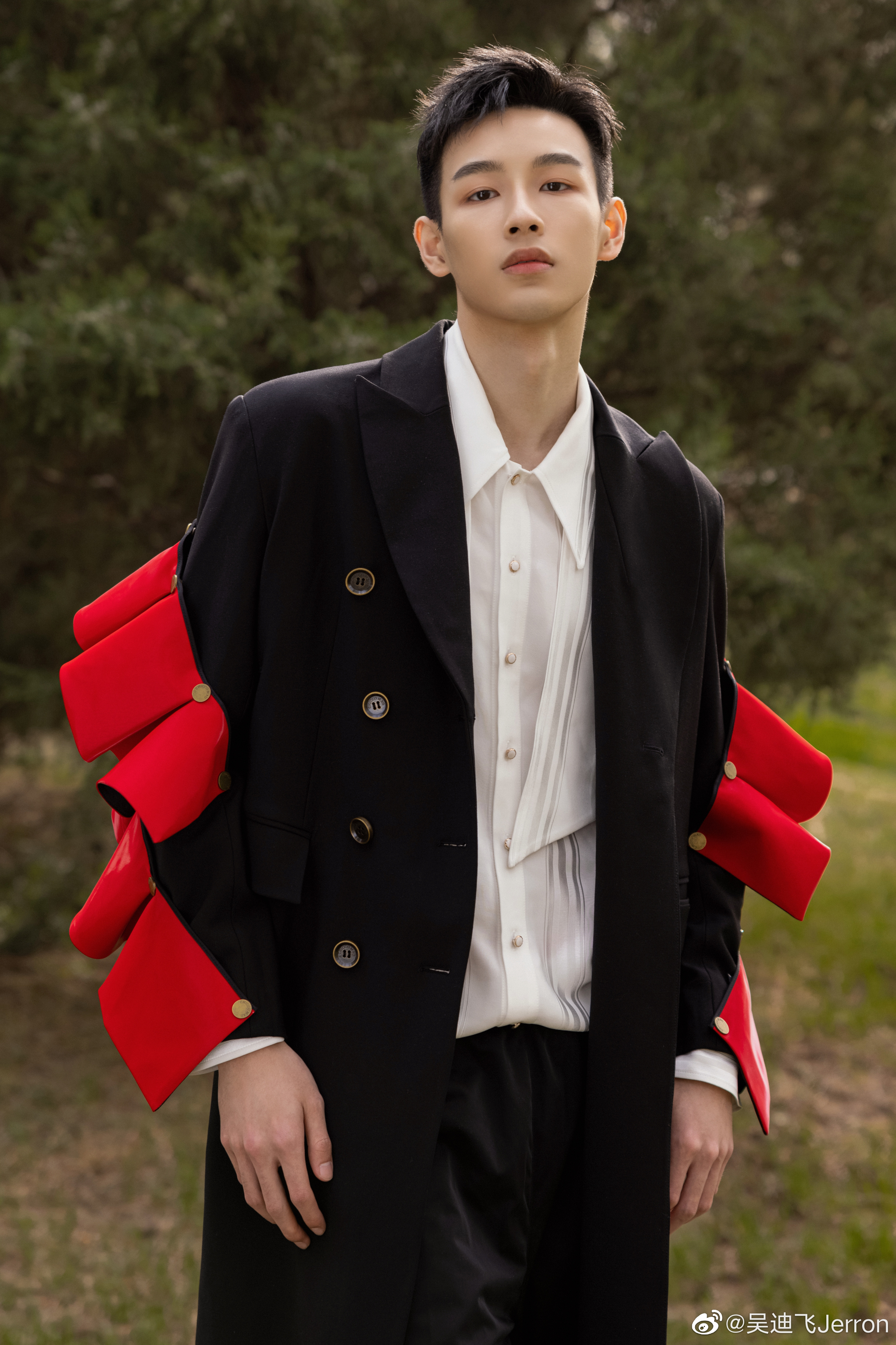  p data-id="gnbt3jhs8p">吴迪飞,1999年6月14