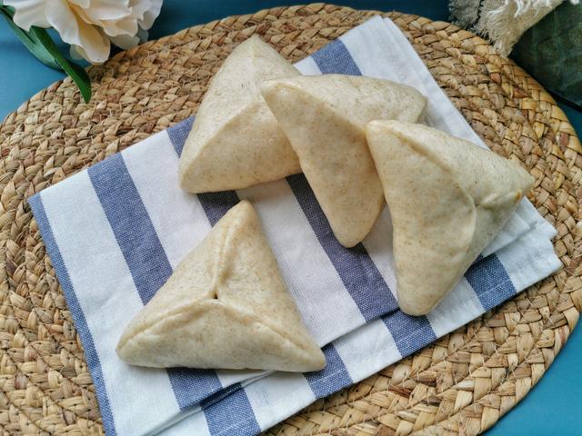 红糖芝麻三角包