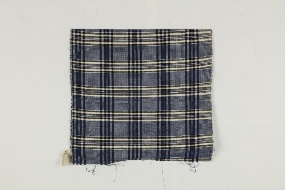 现代布依族床单布料