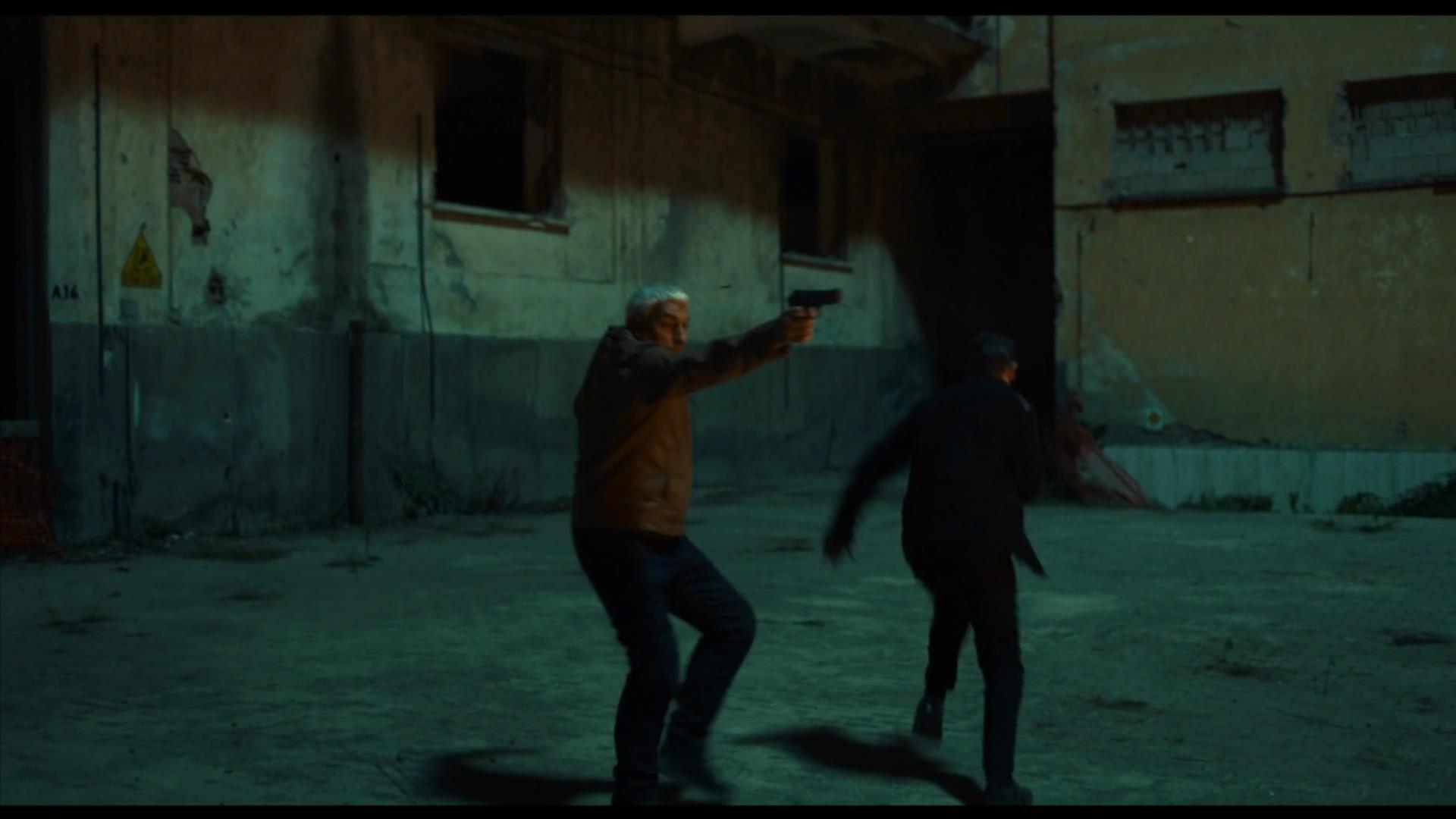 data-id="srwpm6sdb7hd">《格莫拉第五季》是2021年美国上映的电视剧<