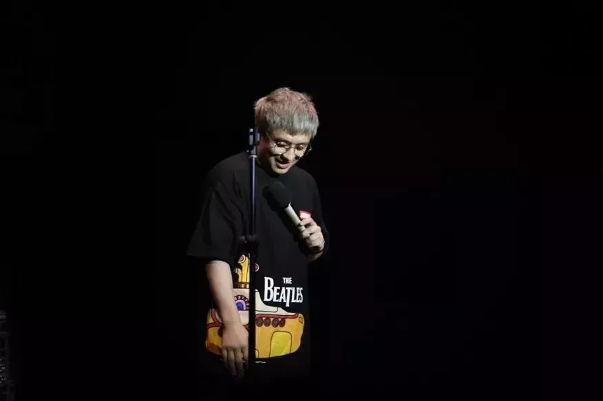 刘旸教主：在场者_百科TA说