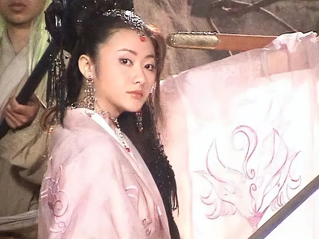 《家业》杨斯：田绛月被仇恨吞噬悲情寡妇！激励杨紫成长_百科TA说