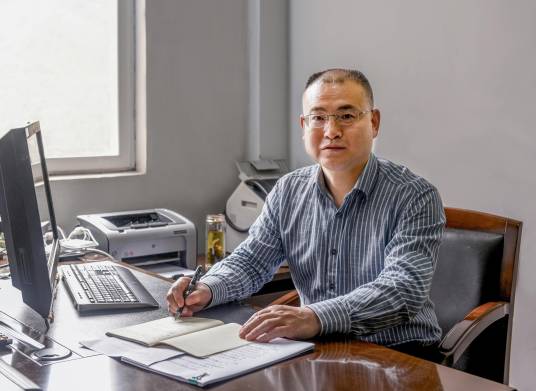 张强锋（西南交通大学峨眉校区管委会副主任）_百度百科