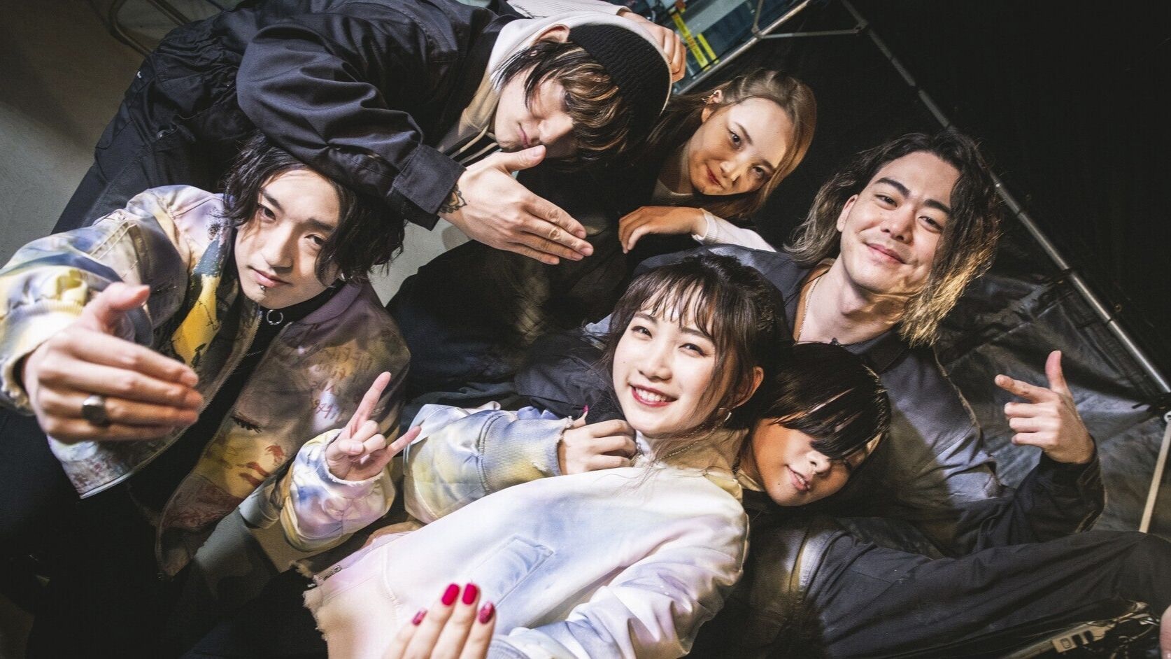 歌手,配音演员,原声合唱团"ぷらそにか(plusonica)"前成员,音乐组合 a