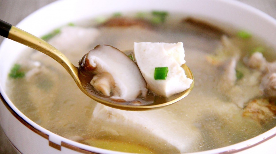 豆腐香菇汤