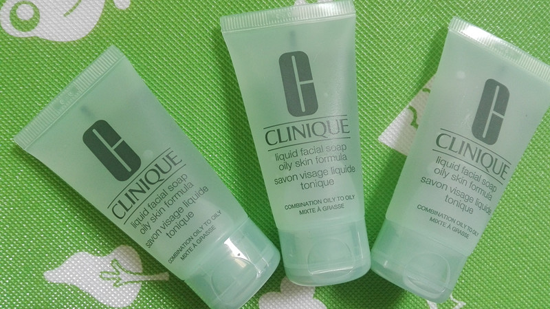  p>倩碧液体洁面皂,用液体 a href="#" data-lemmaid="8221980">洁面