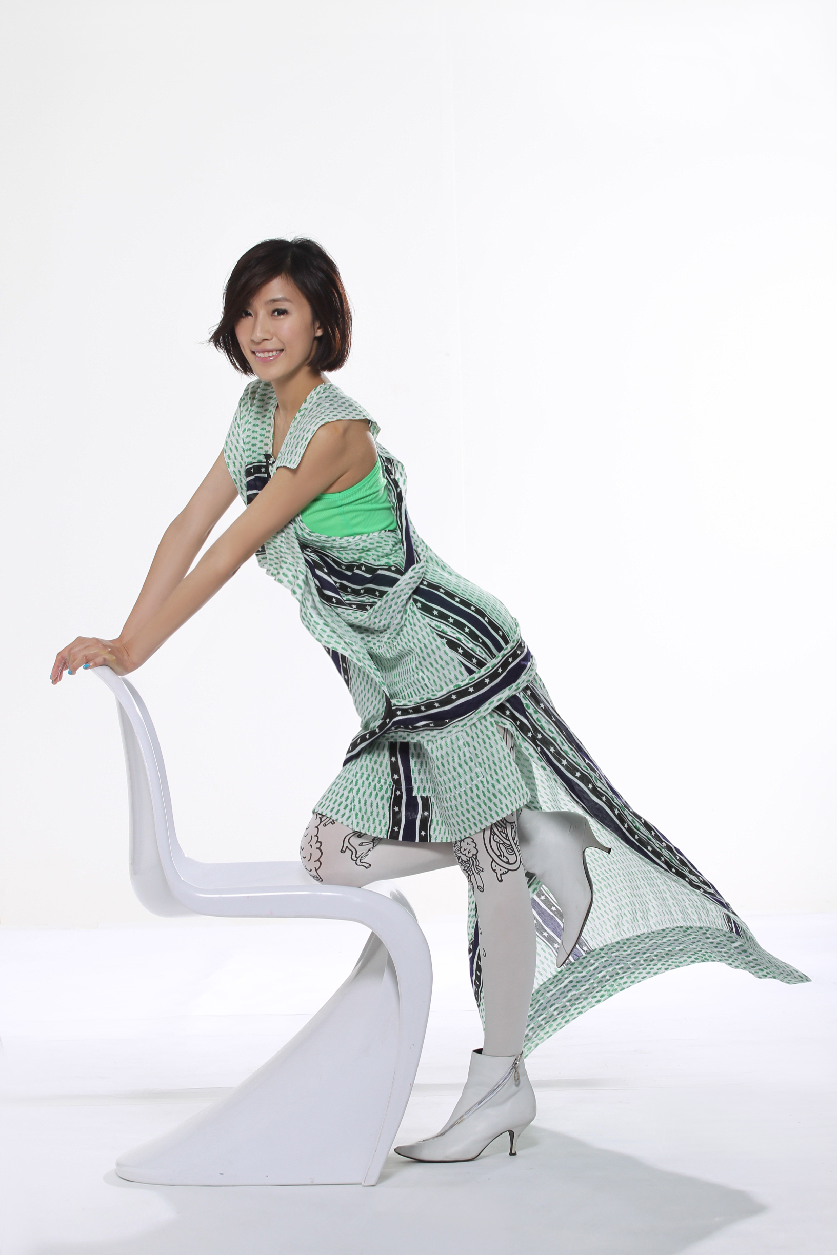  p>张婧,中国内地女歌手,1986年5月30日出生于福建省三明市.